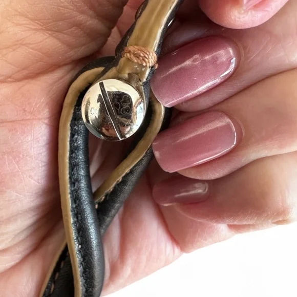 Vintage COLE HAAN Black Pebbled Leather Village Purse SP06 w/ Baseball Stitch! - Picture 12 of 16